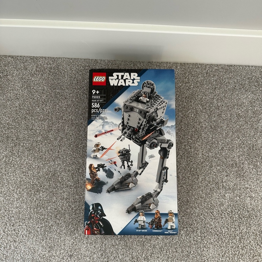 NIB LEGO StarWars Hoth AT-ST 75323